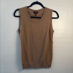 Escada Tan Knit skeeveless sweater size 36